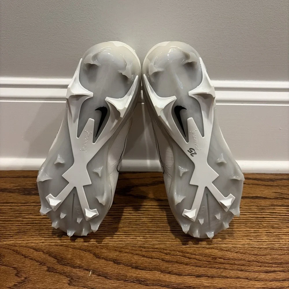 Nike Alpha Menace Elite 3 Platinum Football Cleats Men's Size 8.5 CT6648-109